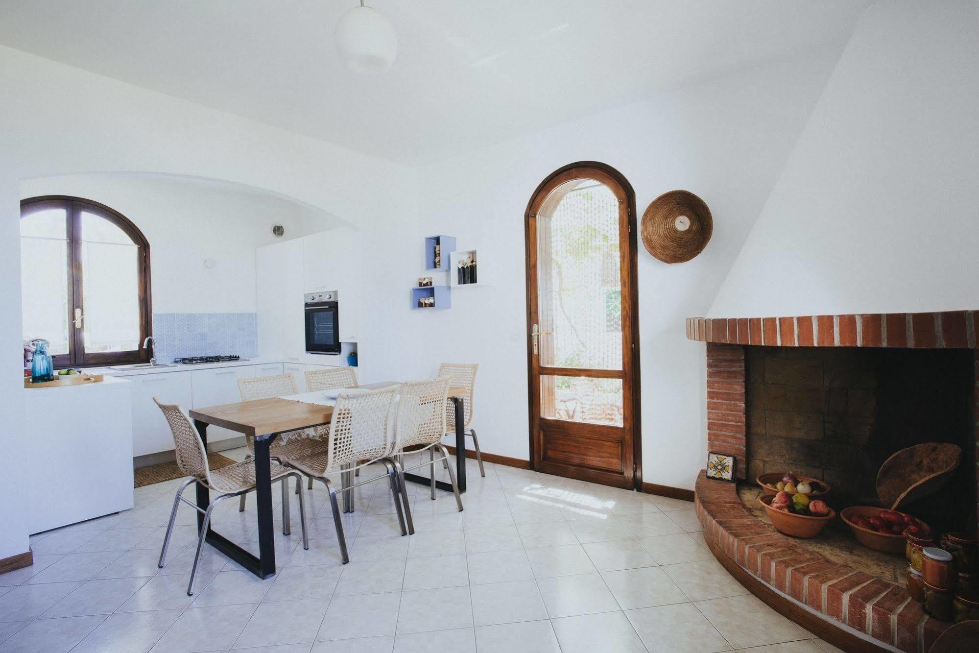 B&B Sa Cruxitta Portoscuso Exterior photo